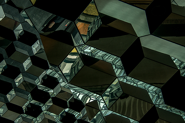 Harpa Concert Hall, Reykjavik, Iceland©Bob Harvey 2013